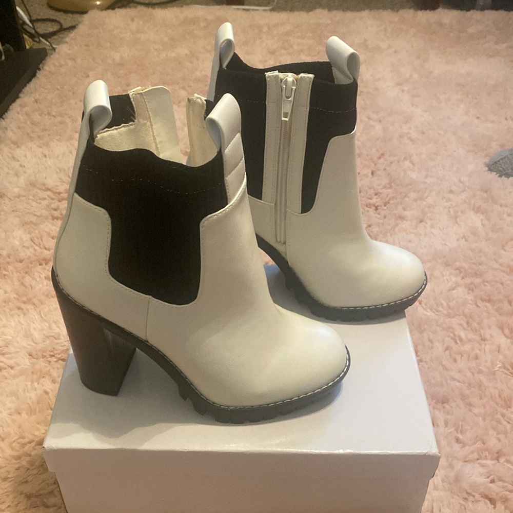 BCBG Generation Size 7.5